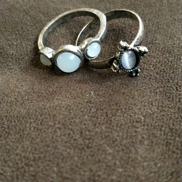 Silver Tone Rings - Picture 1 of 3